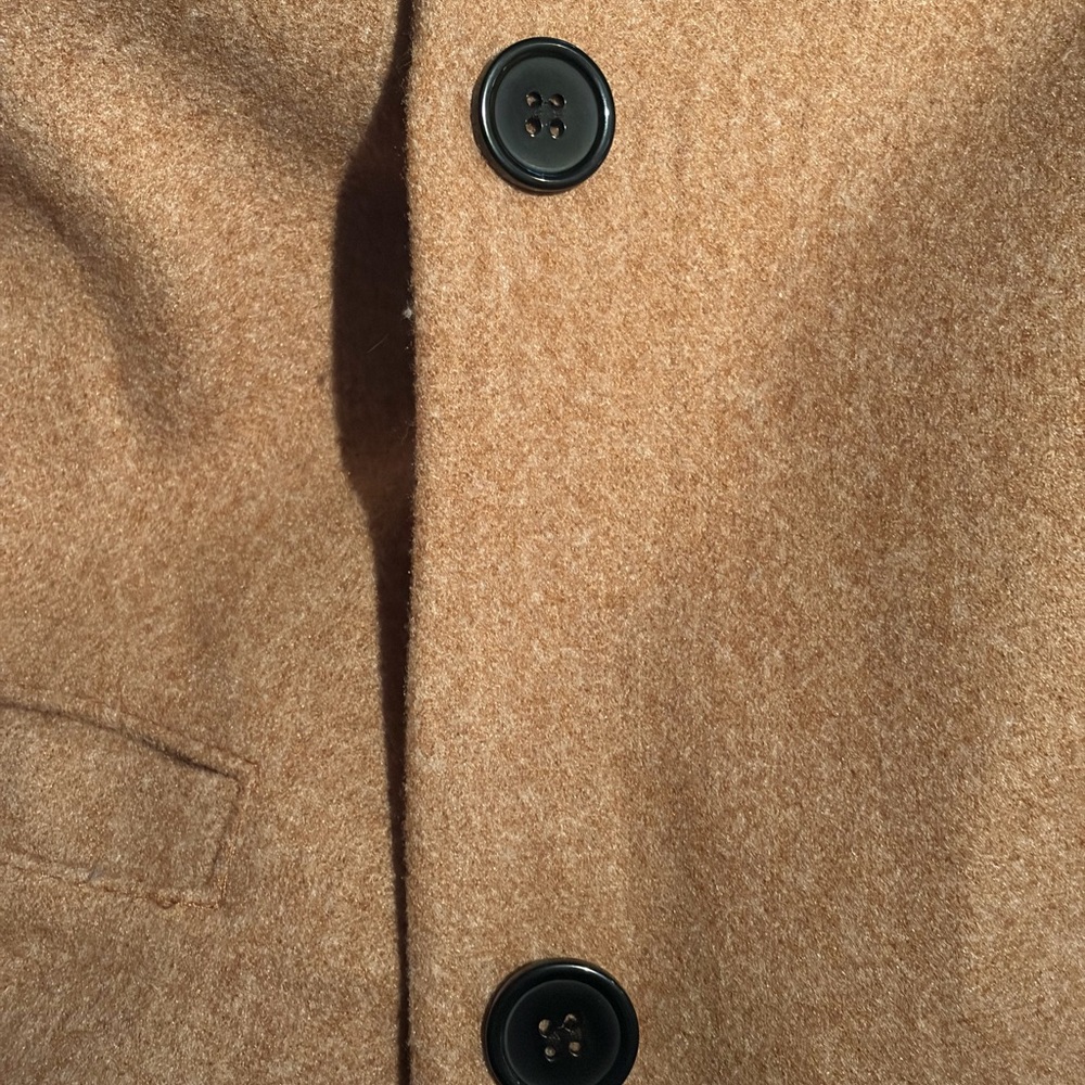 Elegant Tan Trench Coat for Women - Picture 3 of 5